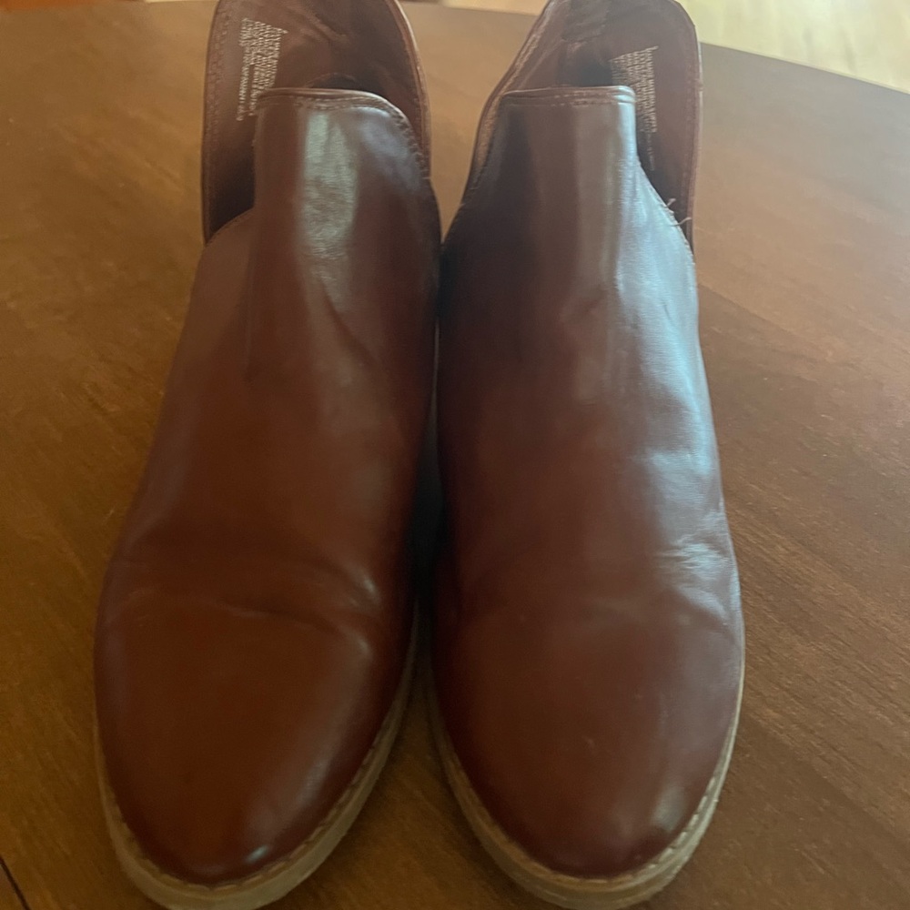 Women’s Brown Leather booties
